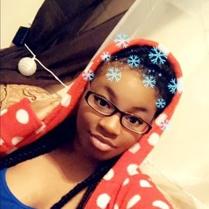 Meet your Posher, Alexis